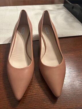 Cole Haan Leather Pointed-Toe 2 in heels in Blush Nude